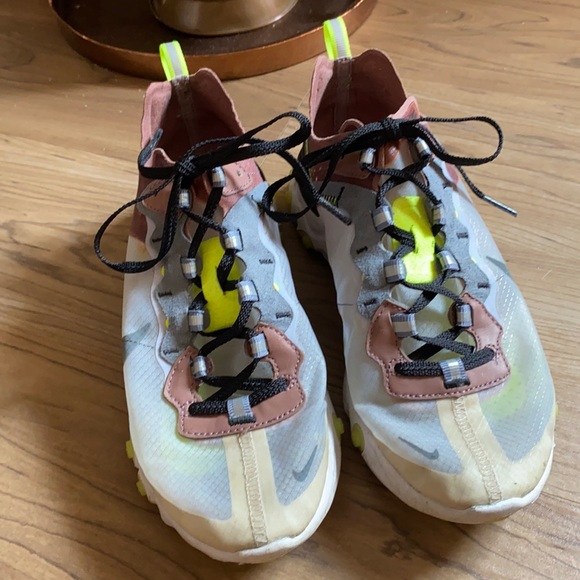 Nike React Element, Women’s size 9 - Picture 2 of 5
